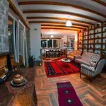 Vintage House With Stunning View Of Shkodra Lake