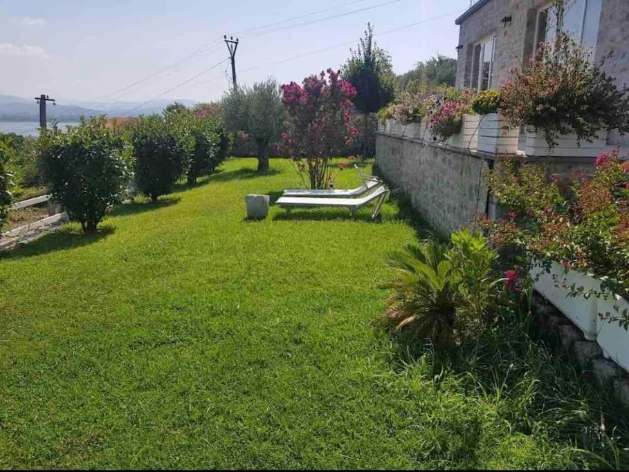 Villa Vintage House With Stunning View Of Lake Shkoder